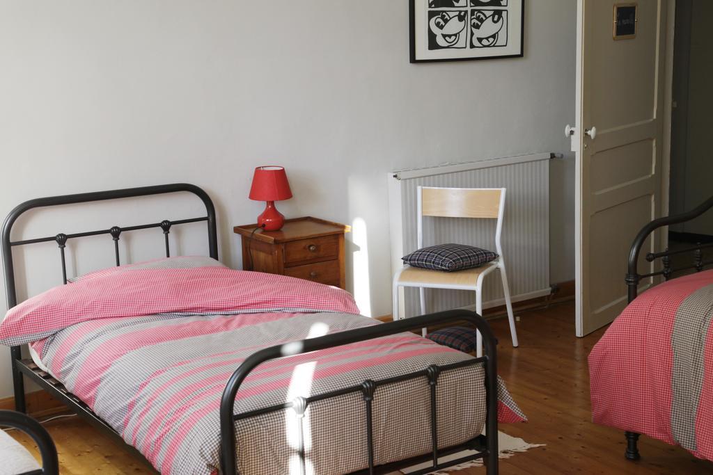 Bed and Breakfast La Bonne Ecole Les Landes-Genusson Camera foto