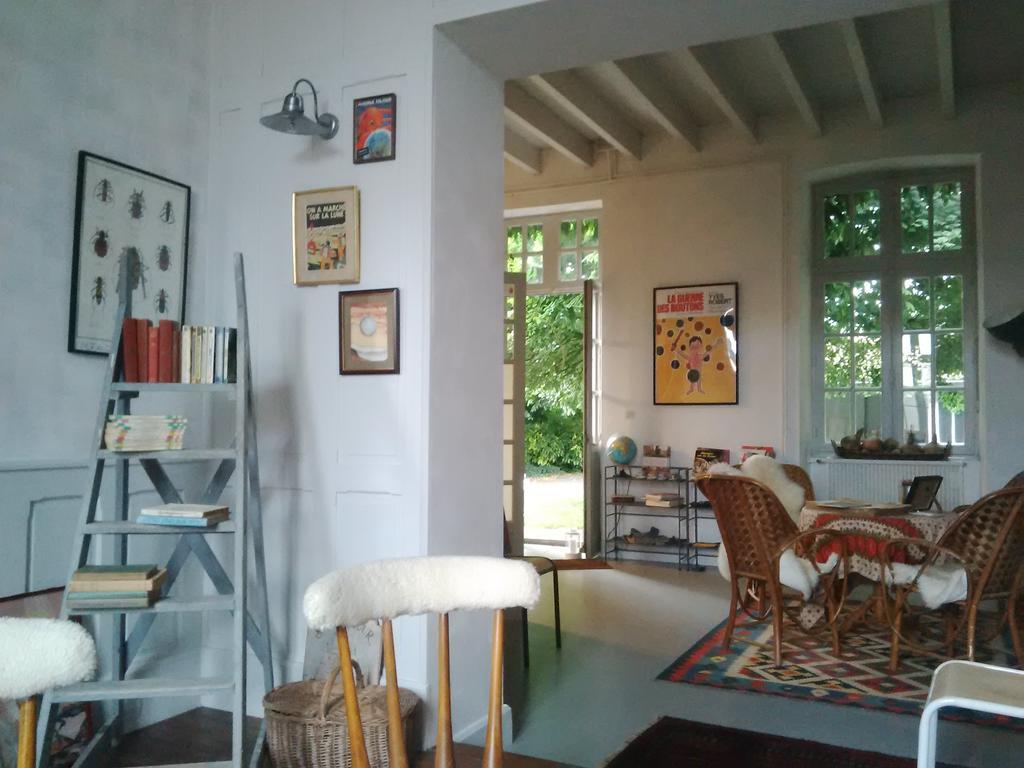 Bed and Breakfast La Bonne Ecole Les Landes-Genusson Esterno foto