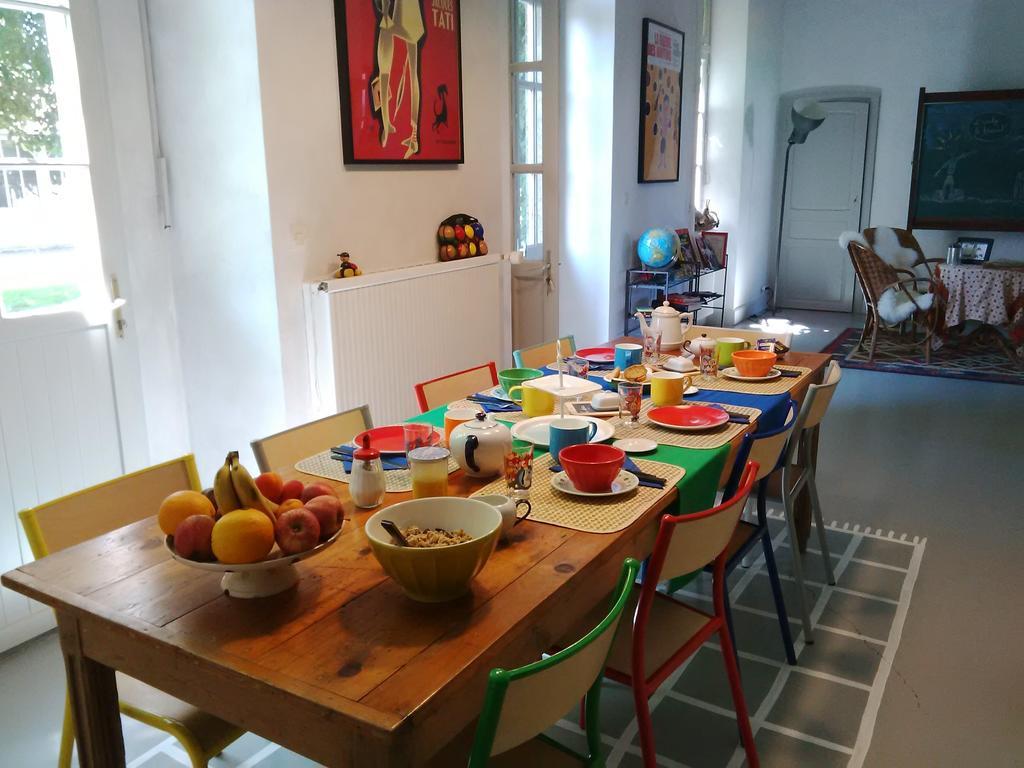 Bed and Breakfast La Bonne Ecole Les Landes-Genusson Esterno foto